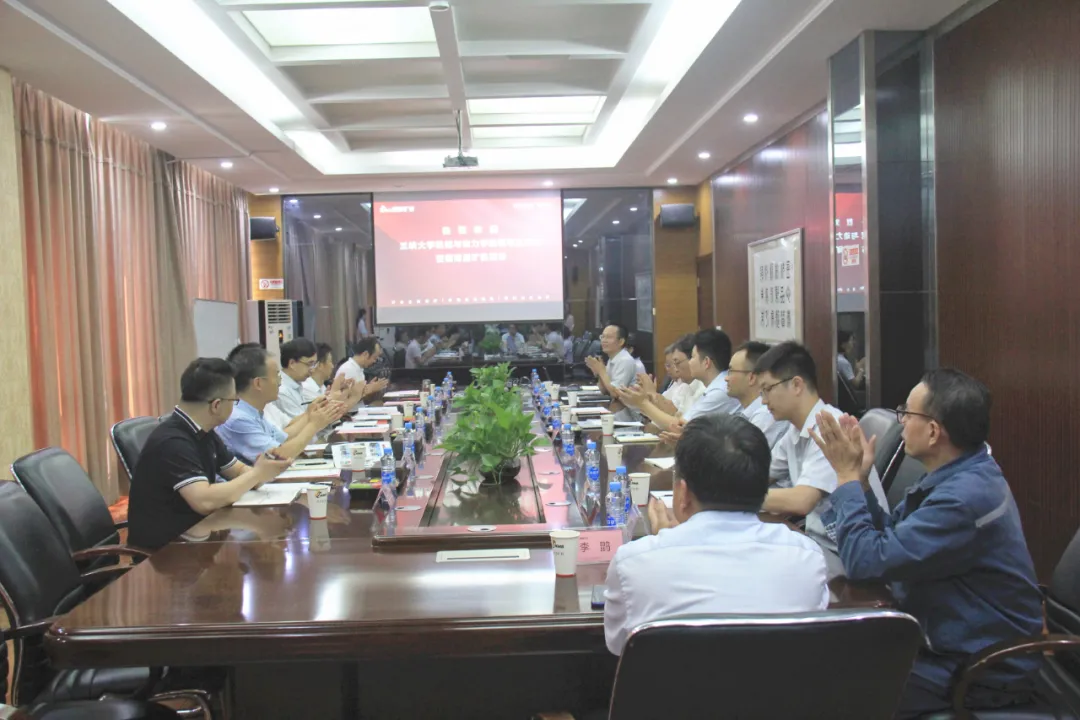 El decano de la Facultad de Ingeniería Mecánica y Energética de China Three Gorges University y su delegación visitaron NMS